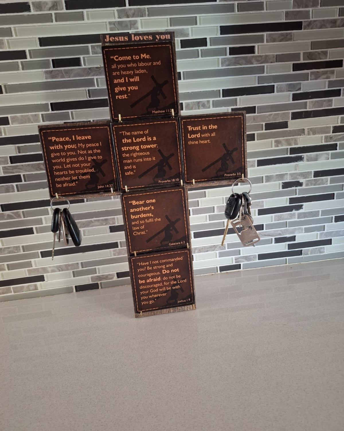 Cross Key Holder plus Coasters
